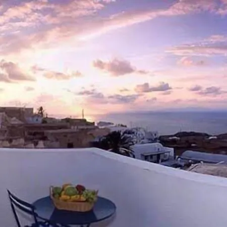 Oia's Sunset 2* Oia (Santorini)