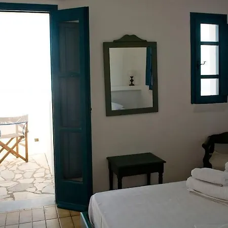 Oia's Sunset Hotel Oia (Santorini)