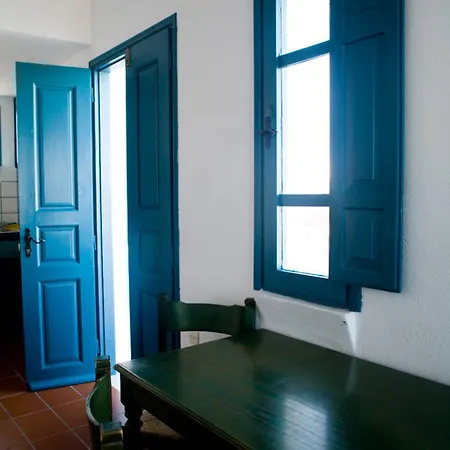 Oia's Sunset Hotel 2*