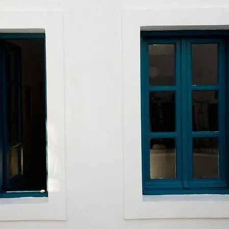 Oia's Sunset Hotel 2*